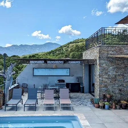 Homekeeper 3 Recentes Vue Piscine Privee