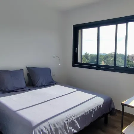 Homekeeper 3 Recentes Vue Piscine Privee *