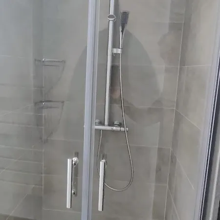 Homekeeper 3 Recentes Vue Piscine Privee